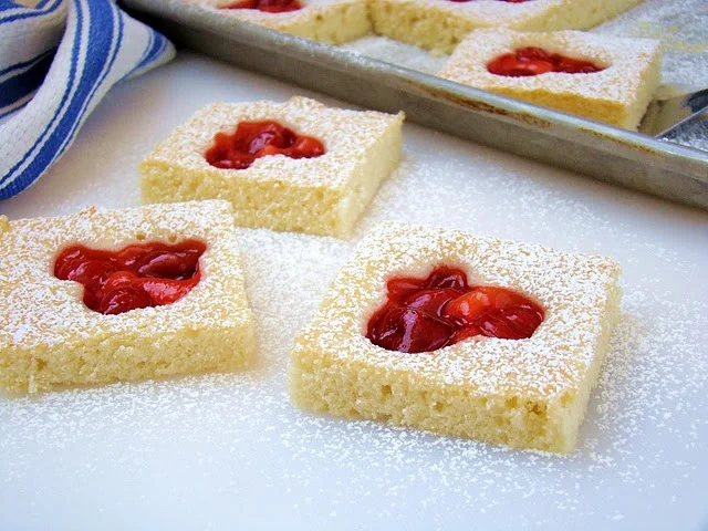Cherry
Shortcake Squares
